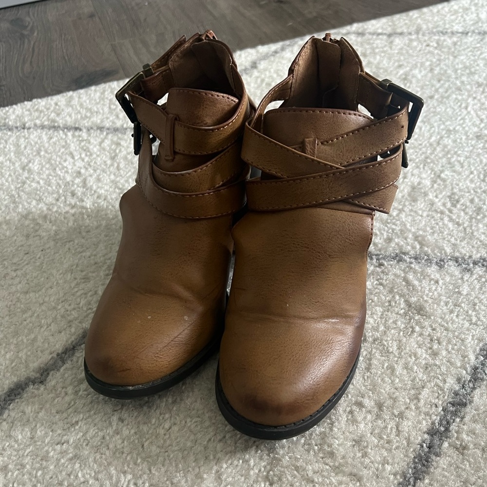 Cute brown booties